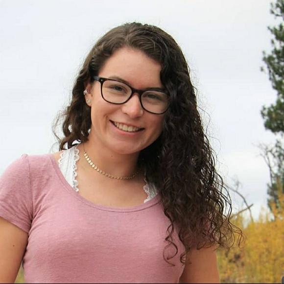 Meet your Posher, Kylee - Picture 1 of 1